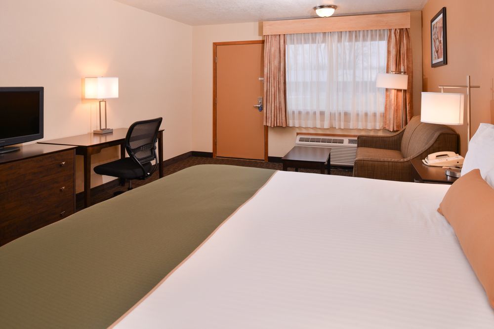Days Inn By Wyndham Wauseon Εξωτερικό φωτογραφία